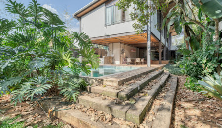 Sobrado à venda com 5 quartos, sendo 4 suítes,  em Alto da Boa Vista, São Paulo, SP