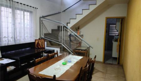 Sobrado à venda com 4 quartos, sendo 1 suíte,  em Jabaquara, São Paulo, SP