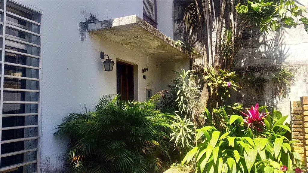 Sobrado à venda com 3 quartos em Vila Cordeiro, São Paulo, SP