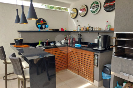 Casa à venda com 3 quartos, sendo 2 suítes, no condomínio Outside Authentic Residences, Rio de Janeiro - RJ