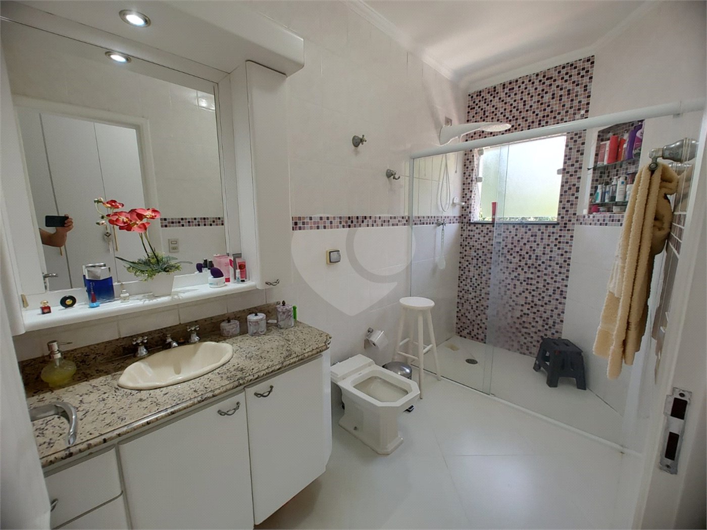 Sobrado à venda com 3 quartos, sendo 1 suíte, em Jardim Pinheiros, São Paulo, SP