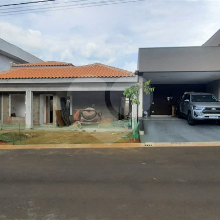 Casa a venda no Condomínio Villeneuve Residencial em São Carlos
