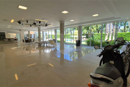 Casa à venda com 5 suítes no condomínio Lago Azul 1, Araçoiaba da Serra - SP