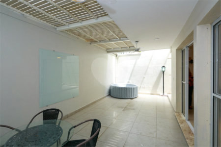 Casa à venda com 4 suítes no condomínio Bellagio, São Paulo - SP