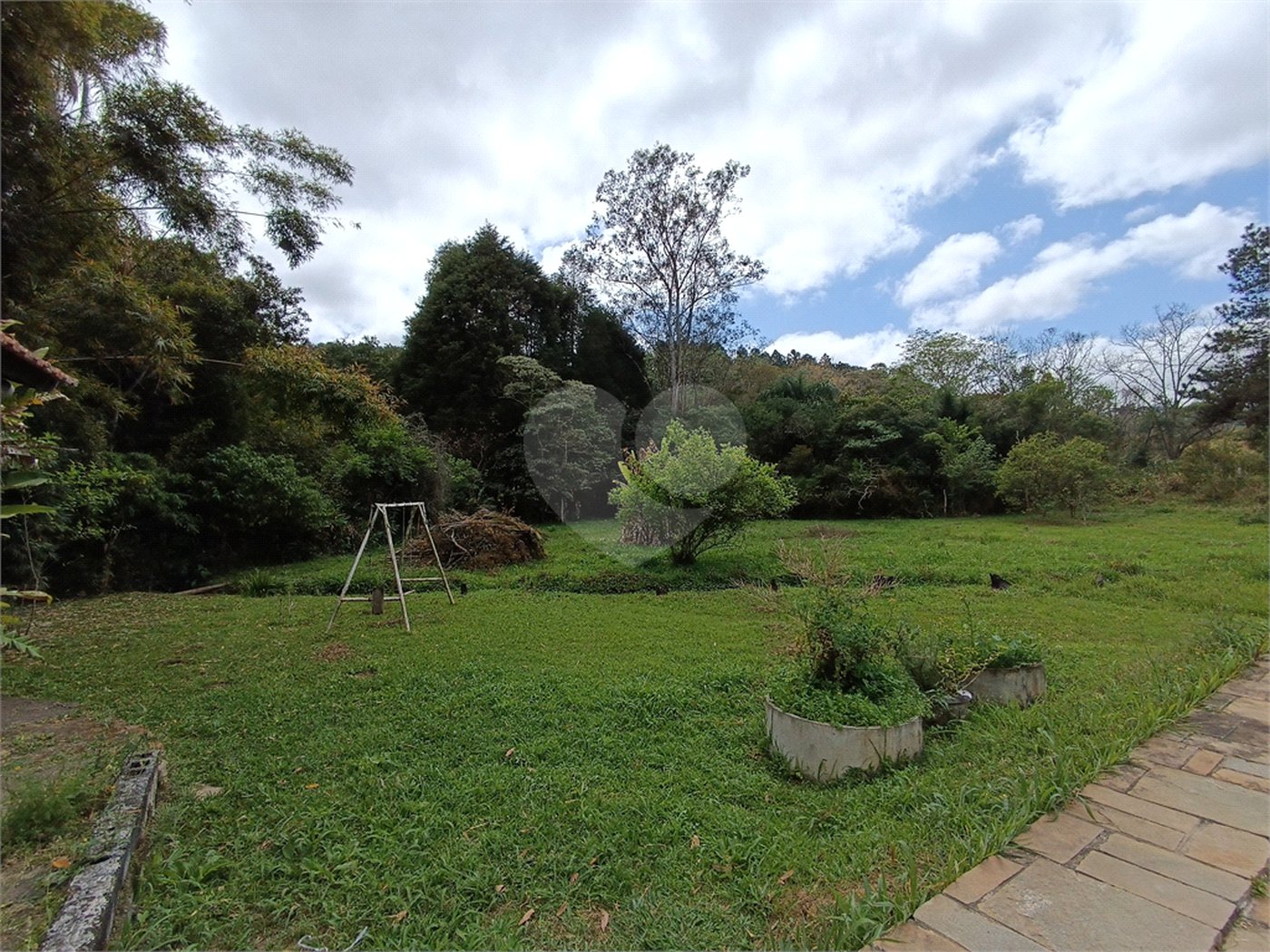 Chácara à venda com 3 quartos, sendo 1 suíte, em Dos Mendes, São Roque, SP