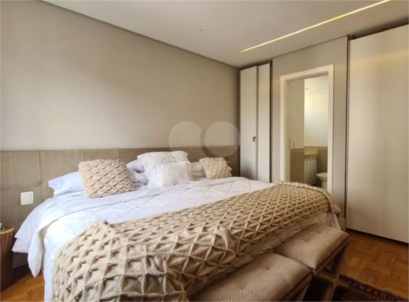 Apartamento à venda com 3 quartos, sendo 1 suíte, em Vila Uberabinha, São Paulo, SP