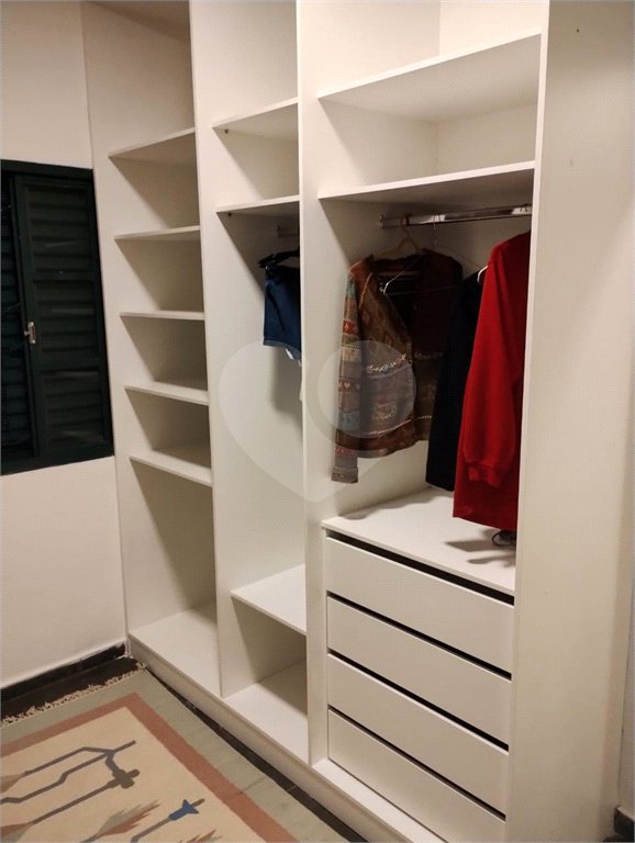 Chácara à venda com 5 quartos, sendo 4 suítes, em Week-end, Jarinu, SP