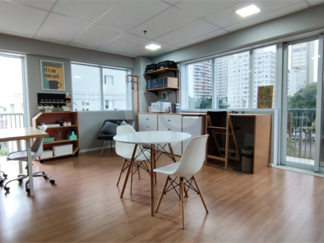 Sala à venda em Alto da Boa Vista, São Paulo, SP