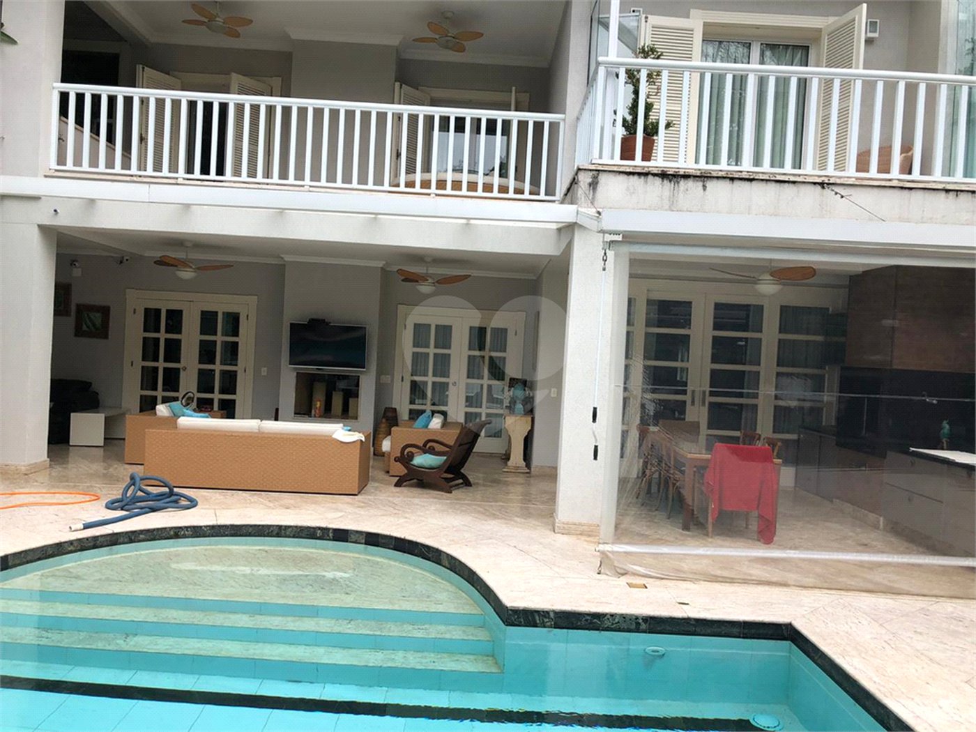 Casa em condomínio à venda com 4 quartos, sendo 6 suítes, em Fazenda Morumbi, São Paulo, SP