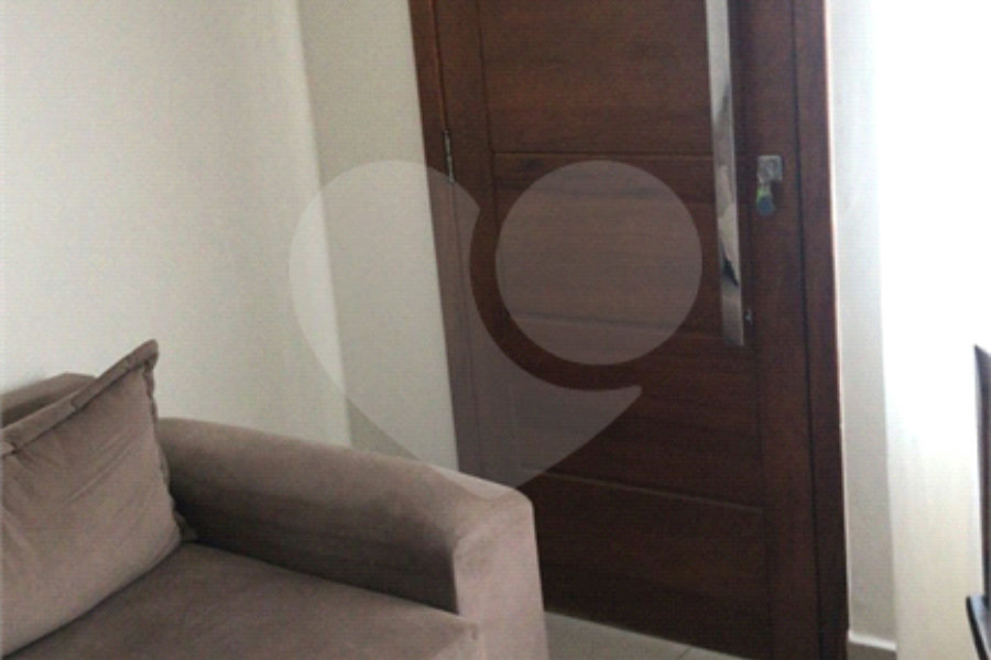Casa à venda com 3 quartos, sendo 1 suíte,  no condomínio Felipe, São Paulo - SP