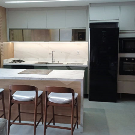 Apartamento a venda na Saúde 2 dormitórios com 2 vagas de garagem demarcadas. Aceita e estuda Permuta.