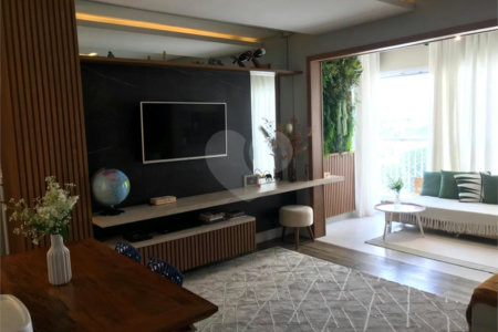 Apartamento à venda com 3 quartos, sendo 1 suíte, em Condomínio Royal Park, São José dos Campos, SP
