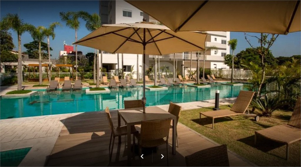 Apartamento à venda com 3 quartos, sendo 1 suíte,  em Jardim Vazani, São Paulo, SP