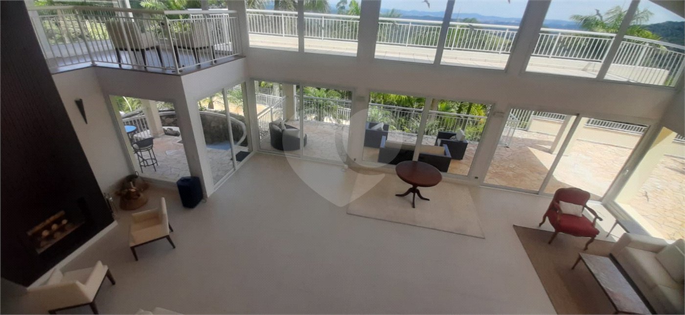 Casa à venda com 6 suítes no condomínio Sausalito, Mairiporã - SP