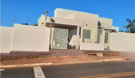 Casa à venda com 2 quartos em Residencial Ponta Porã I, Ponta Porã, MS