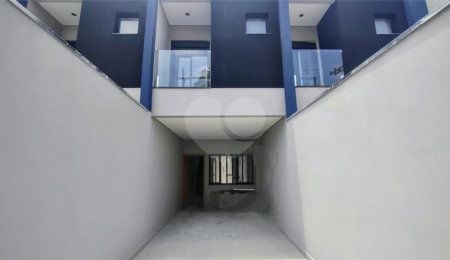 Sobrado à venda com 3 quartos, sendo 1 suíte,  em Vila Granada, São Paulo, SP