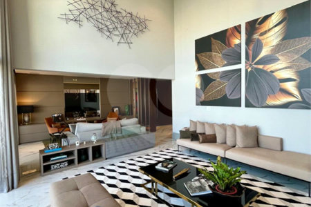 Apartamento à venda com 4 quartos, sendo 3 suítes, em Morumbi, São Paulo, SP