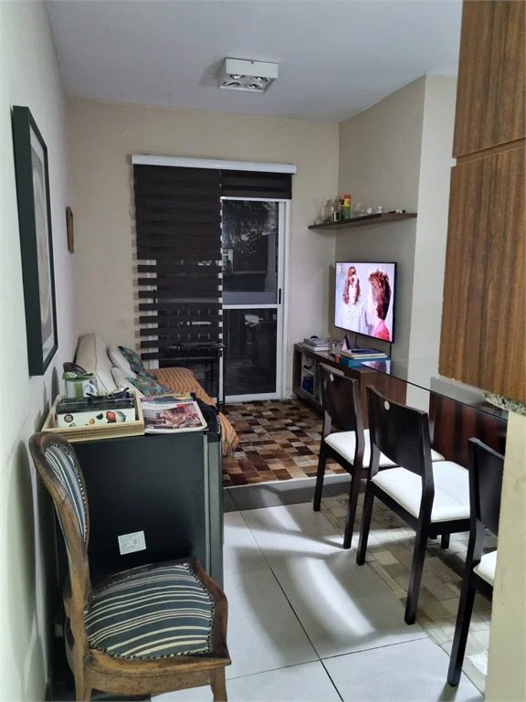 Apartamento à venda com 3 quartos, sendo 1 suíte,  em Água Branca, São Paulo, SP