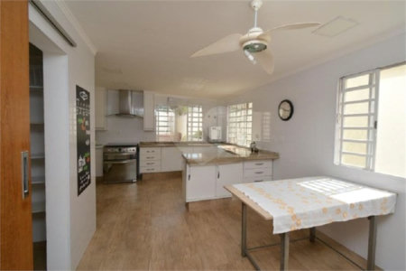 Casa à venda com 5 quartos, sendo 2 suítes, em Vila Galvão, Guarulhos, SP