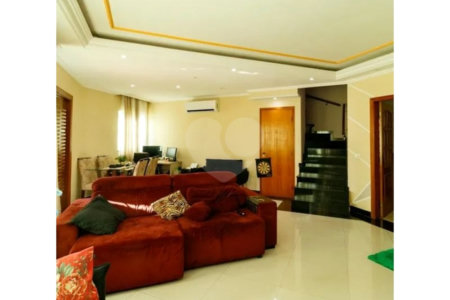 Sobrado à venda com 3 quartos, sendo 1 suíte, em Vila Gustavo, São Paulo, SP