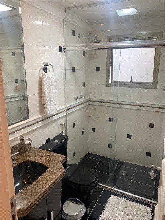 Apartamento à venda com 3 suítes em Vila Suzana, São Paulo, SP