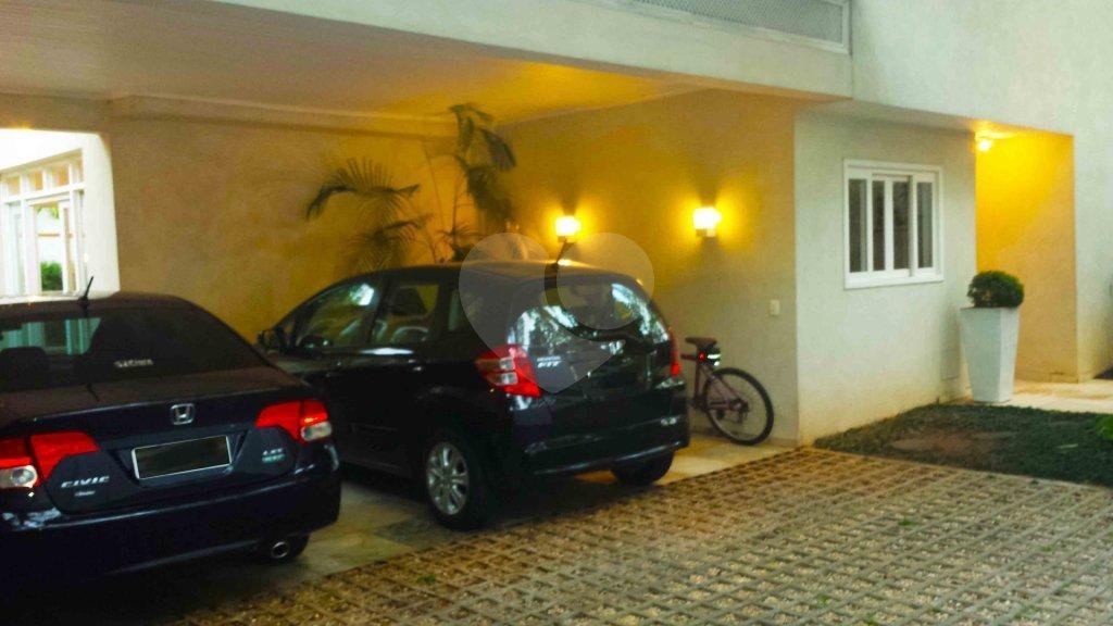 Sobrado à venda com 4 quartos, sendo 2 suítes, em Jardim Marajoara, São Paulo, SP