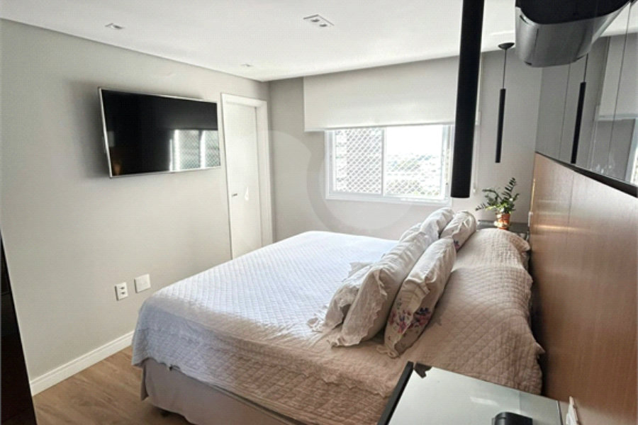 Apartamento à venda com 3 suítes em Barra Funda, São Paulo, SP