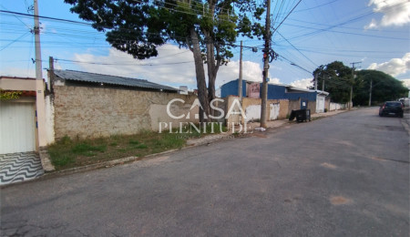 Casa à venda com 2 quartos em Vila Barão, Sorocaba, SP