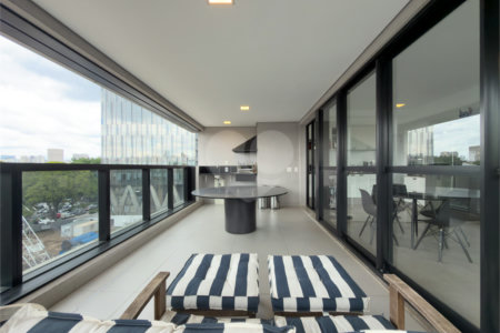 Apartamento à venda com 3 suítes em Pinheiros, São Paulo, SP