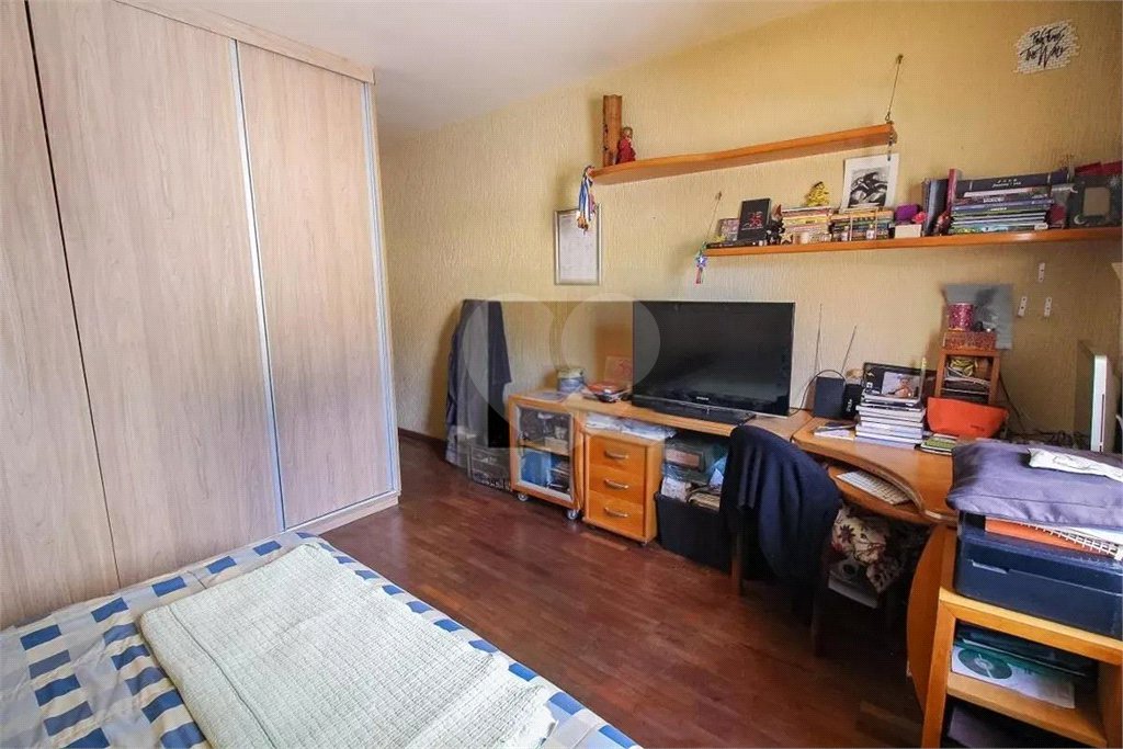 Sobrado à venda com 4 quartos, sendo 2 suítes, em Vila Anglo Brasileira, São Paulo, SP