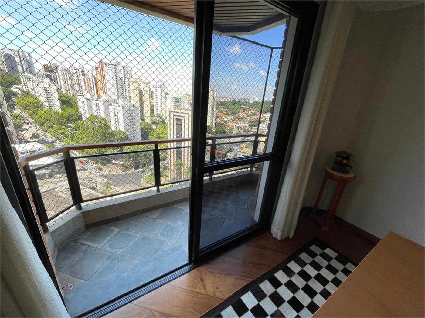 Apartamento à venda com 3 quartos, sendo 1 suíte, em Parque Bairro Morumbi, São Paulo, SP