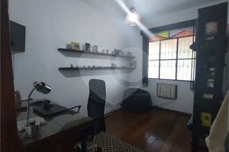 Casa à venda com 5 quartos, sendo 2 suítes, em Campo Grande, Rio de Janeiro, RJ