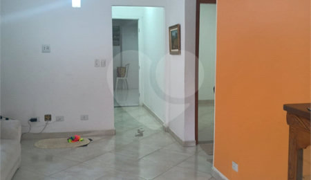 Casa à venda com 4 quartos, sendo 1 suíte,  em Vila Cordeiro, São Paulo, SP