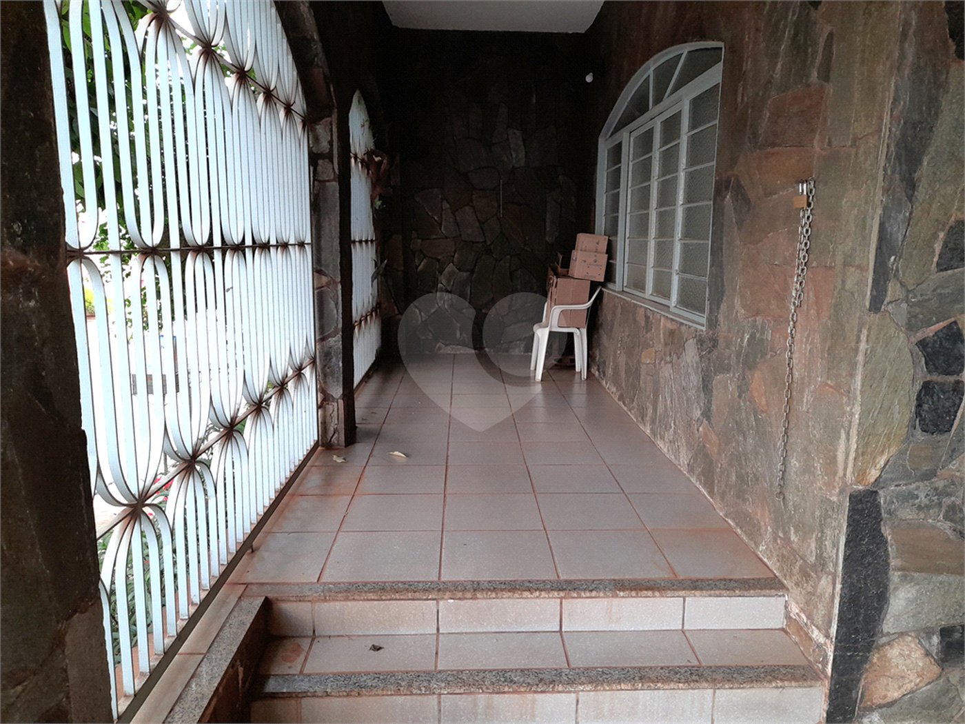 Casa à venda com 5 quartos, sendo 1 suíte,  em Jardim Anhangüera, Ribeirão Preto, SP