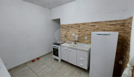 Casa à venda com 3 quartos, sendo 1 suíte,  em Vila Nivi, São Paulo, SP