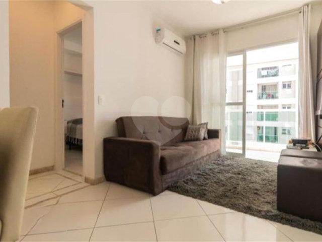 Apartamento à venda com 1 suíte em Chácara Santo Antônio, São Paulo, SP
