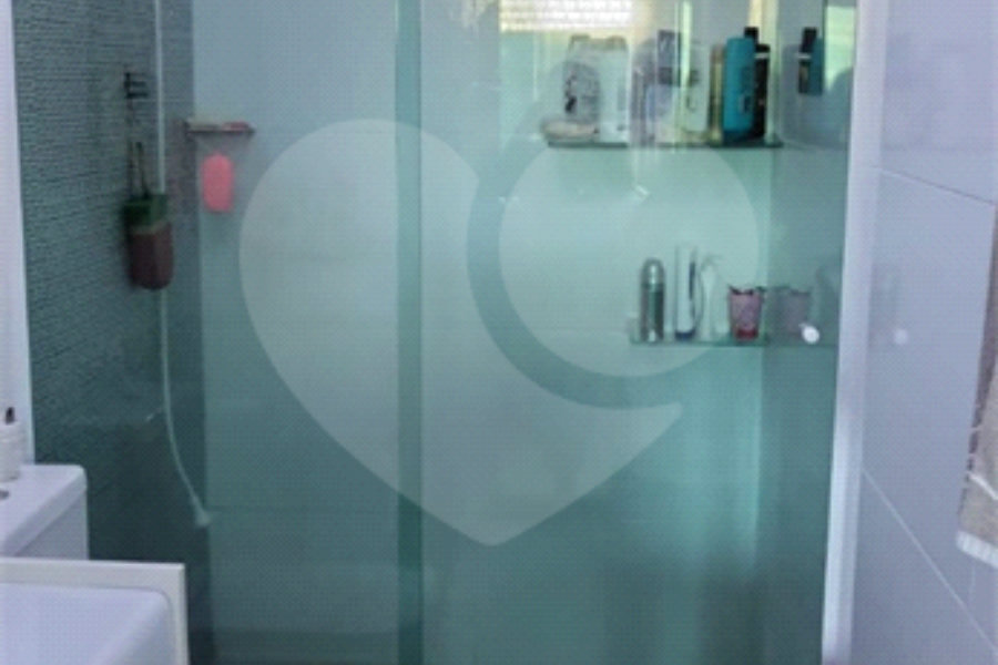 Casa Térrea à venda com 7 quartos, sendo 1 suíte, em Vila Paulicéia, São Paulo, SP