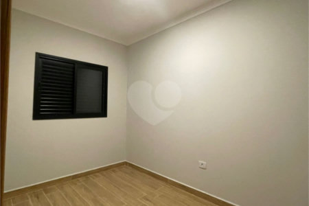 Casa de Vila à venda com 2 quartos, sendo 1 suíte, em Cajuru do Sul, Sorocaba, SP