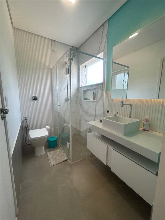 Casa à venda com 3 suítes no condomínio Braziliana, Valinhos - SP