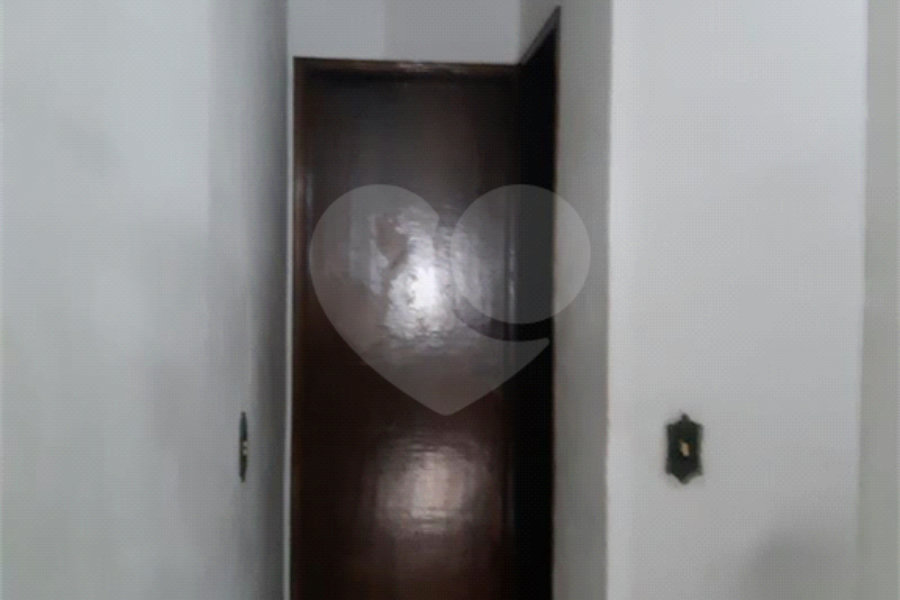 Sobrado à venda com 3 quartos, sendo 1 suíte, em Jardim Cachoeira, São Paulo, SP
