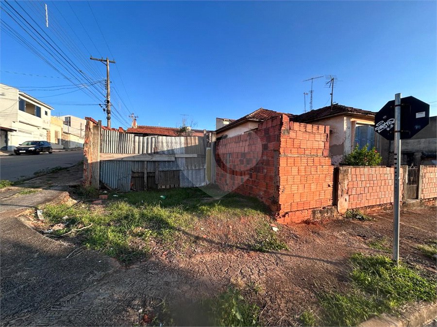 Casa à venda com 2 quartos, sendo 1 suíte, em Vila Doutor Laurindo, Tatuí, SP