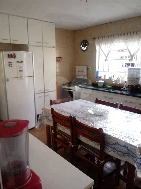 Casa Térrea para alugar com 3 quartos, sendo 1 suíte, no Centro, Mairiporã, SP