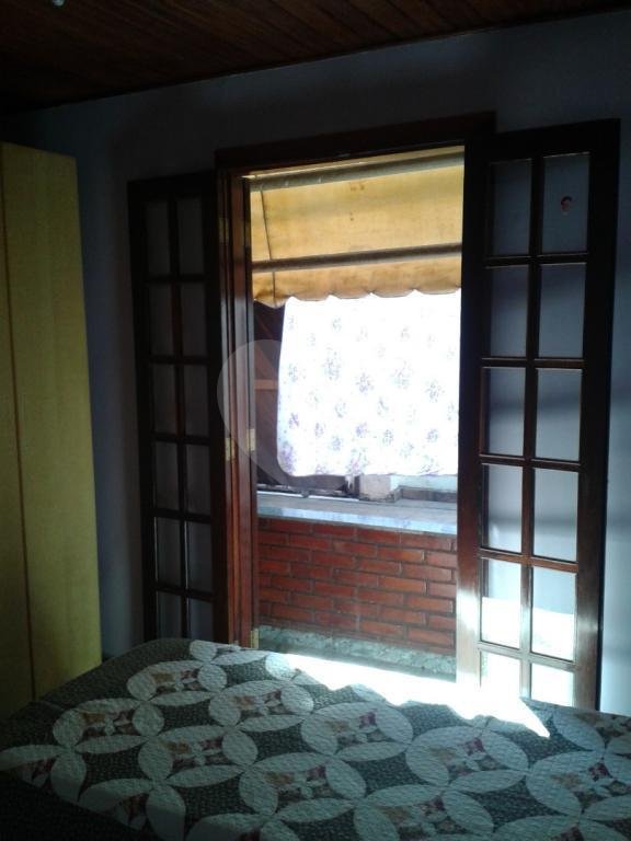 Casa Térrea à venda com 5 quartos, sendo 2 suítes,  em Horto Florestal, São Paulo, SP