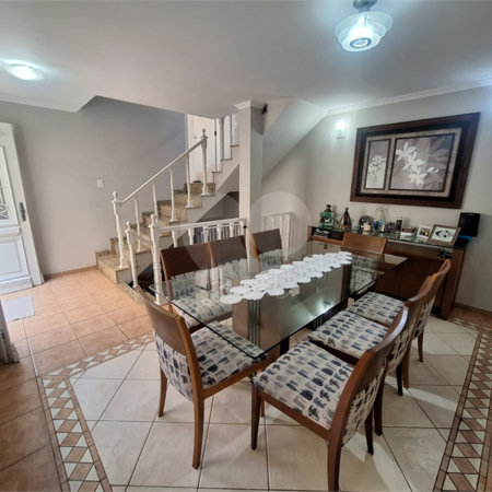 Casa à venda com 3 quartos, sendo 1 suíte, em Vila de Vecchi, Jundiaí, SP