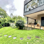Casa à venda com 3 suítes no condomínio Reserva Santa Maria, Jandira - SP