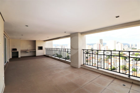 Apartamento à venda com 4 quartos, sendo 2 suítes, em Santa Teresinha, São Paulo, SP