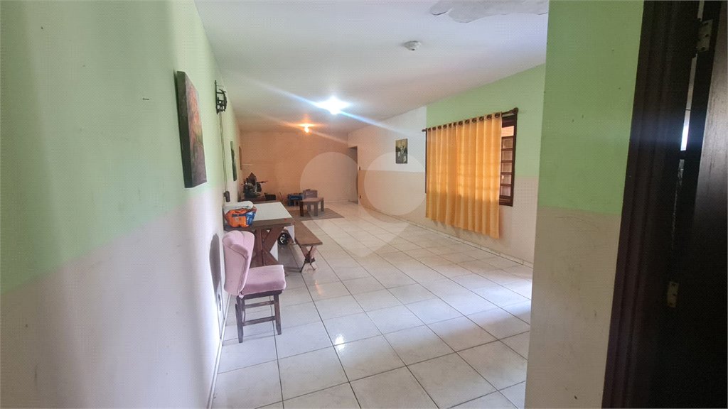 Chácara à venda com 3 quartos, sendo 1 suíte, em Vila Reis, Itapetininga, SP