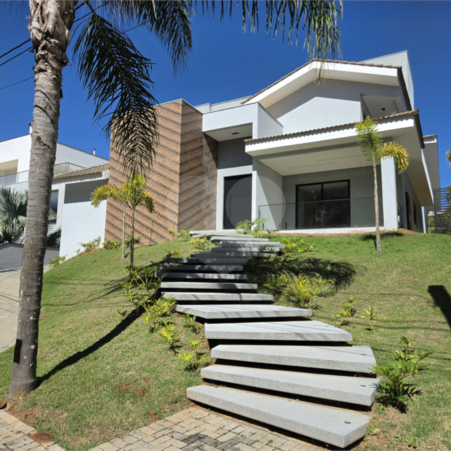 Casa à venda com 5 suítes no condomínio Fazenda Imperial, Sorocaba - SP