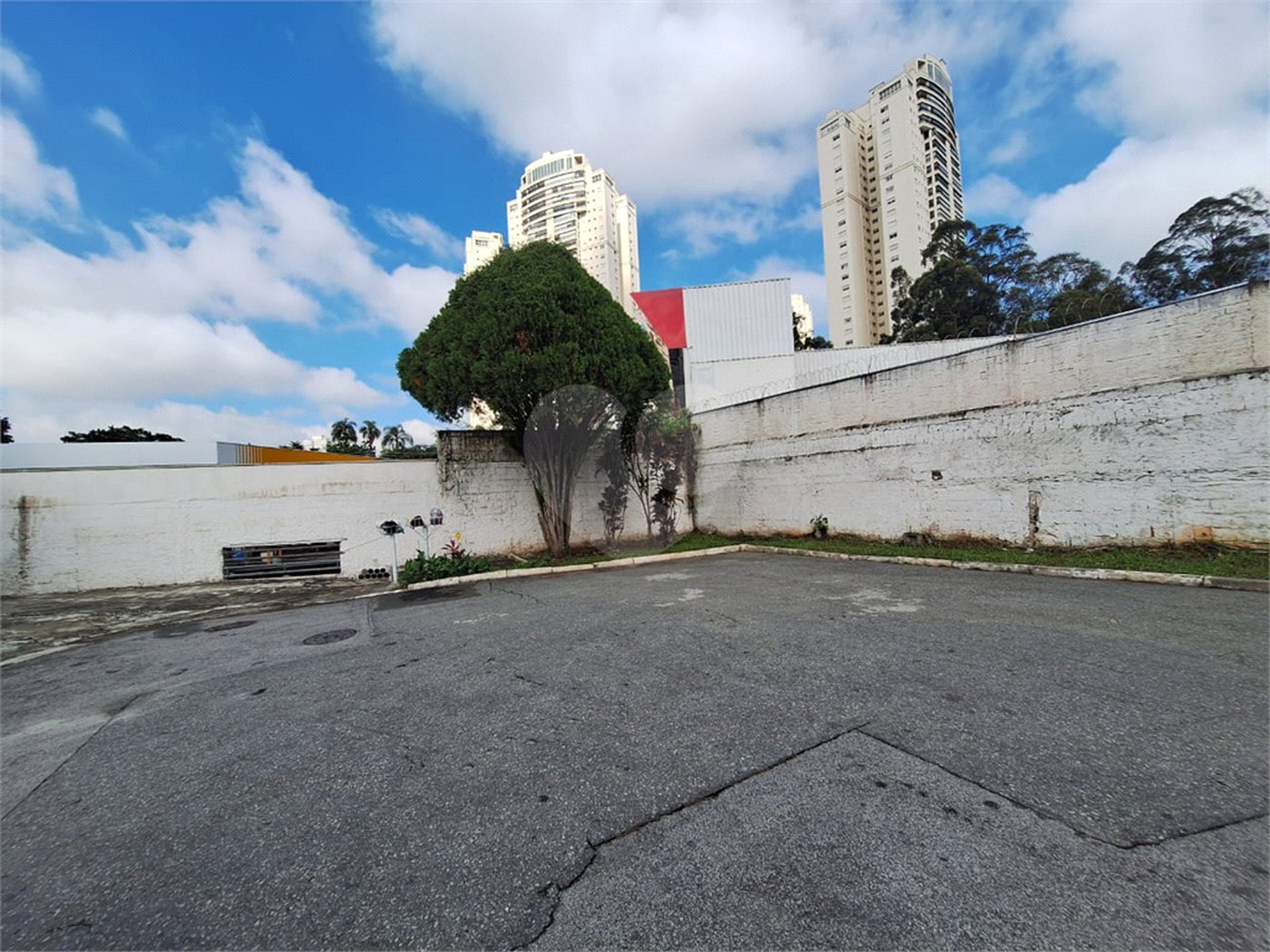 Sobrado à venda com 3 quartos, sendo 1 suíte, em Cupecê, São Paulo, SP