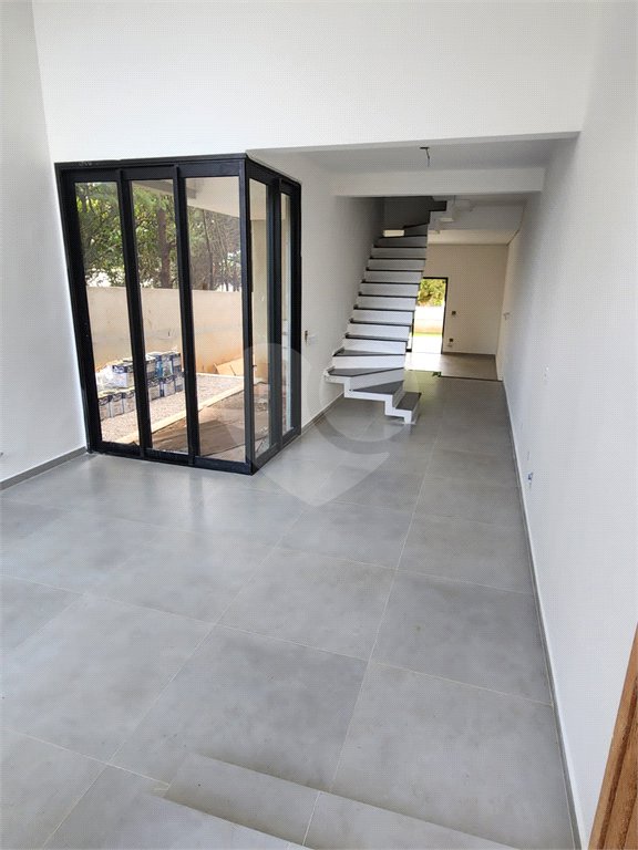 Sobrado à venda com 3 suítes em Jardim dos Pinheiros, Atibaia, SP